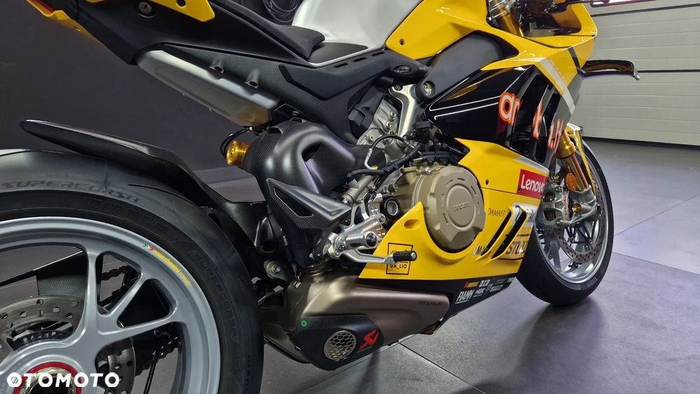 Ducati Panigale V4S - 10