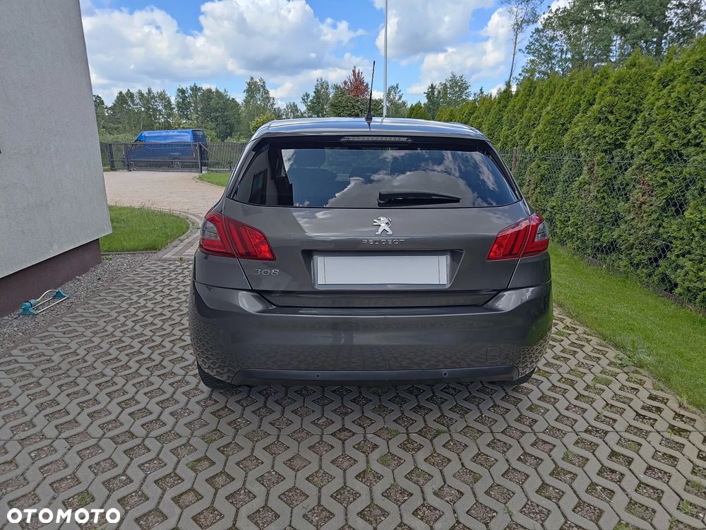 Peugeot 308 - 4
