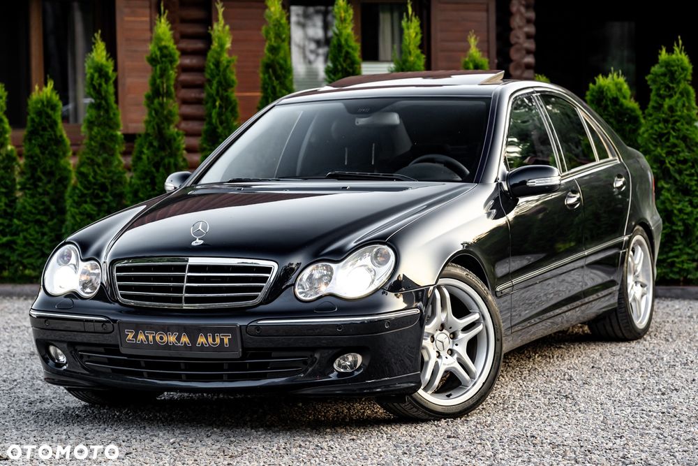 Mercedes-Benz Klasa C 320 4Matic Avantgarde Sport Edition - 1