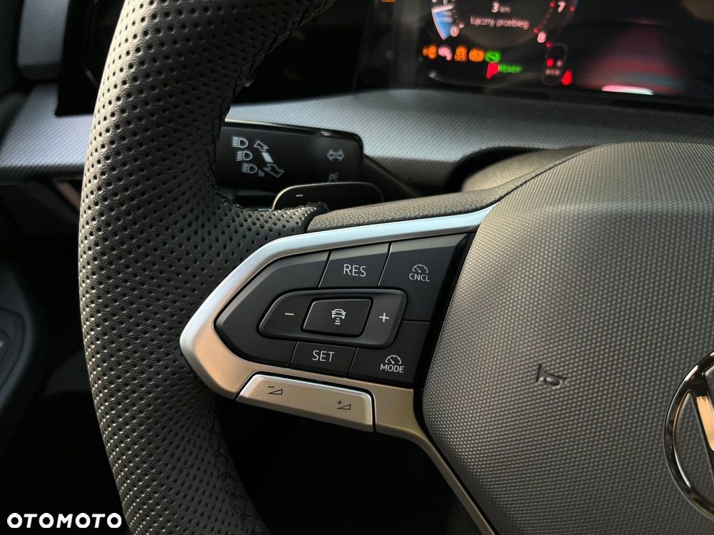 Volkswagen Golf - 18