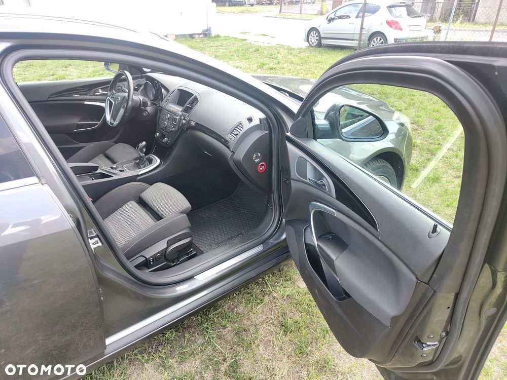 Opel Insignia 2.0 CDTI - 12