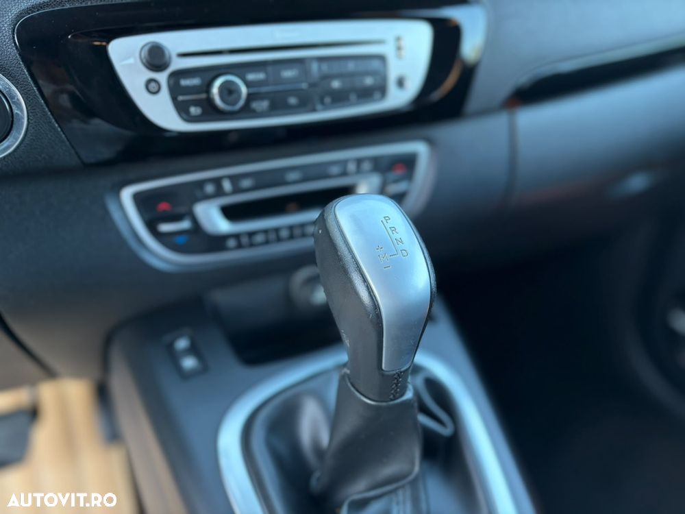 Renault Scenic - 17