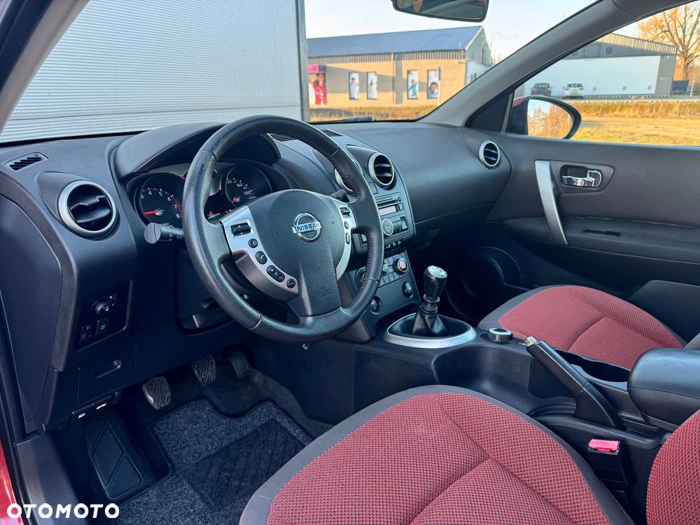 Nissan Qashqai 2.0 4x4 Acenta Pack - 38