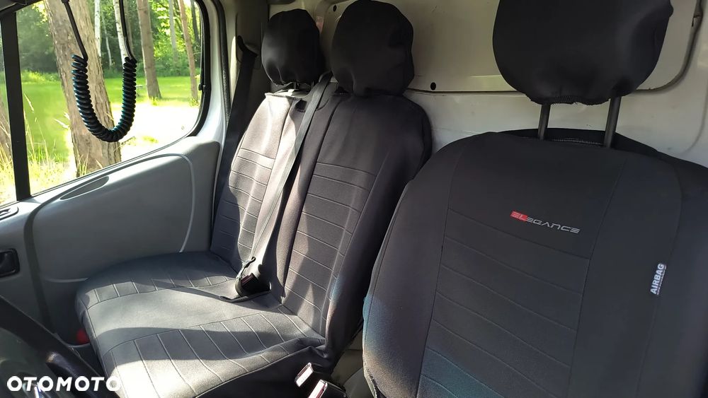 Opel Vivaro - 17