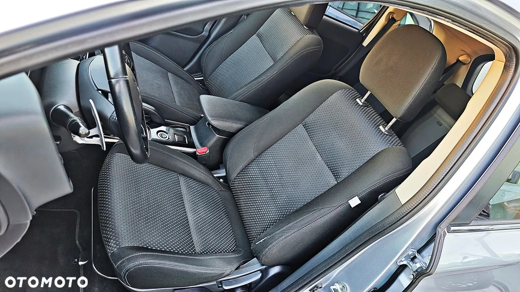 Mitsubishi Outlander - 18
