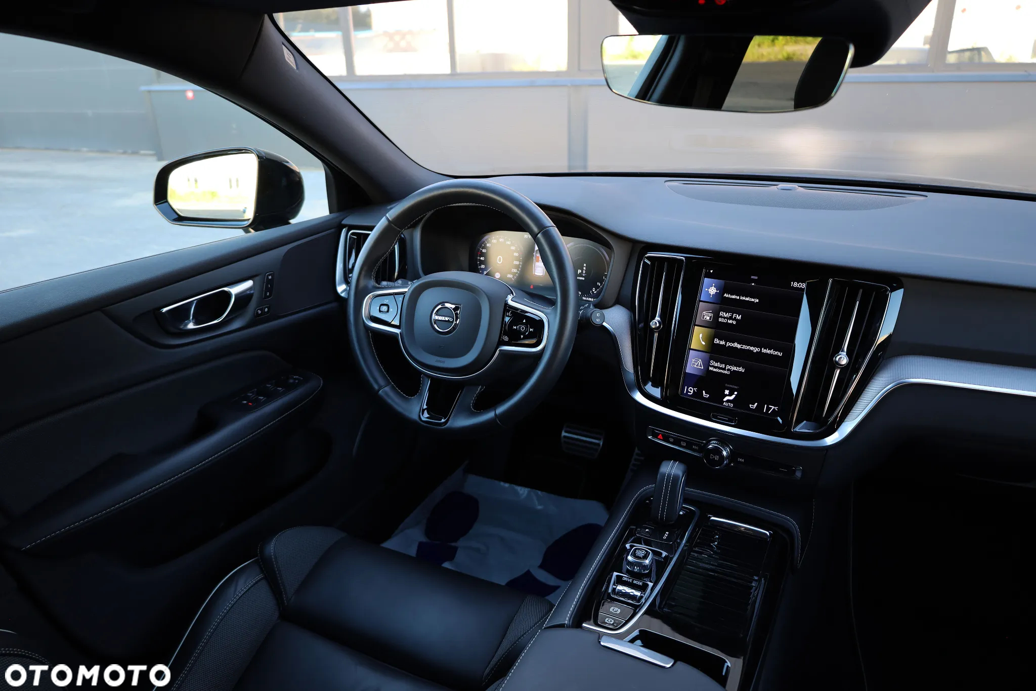 Volvo V60 T6 AWD Recharge Geartronic RDesign - 7