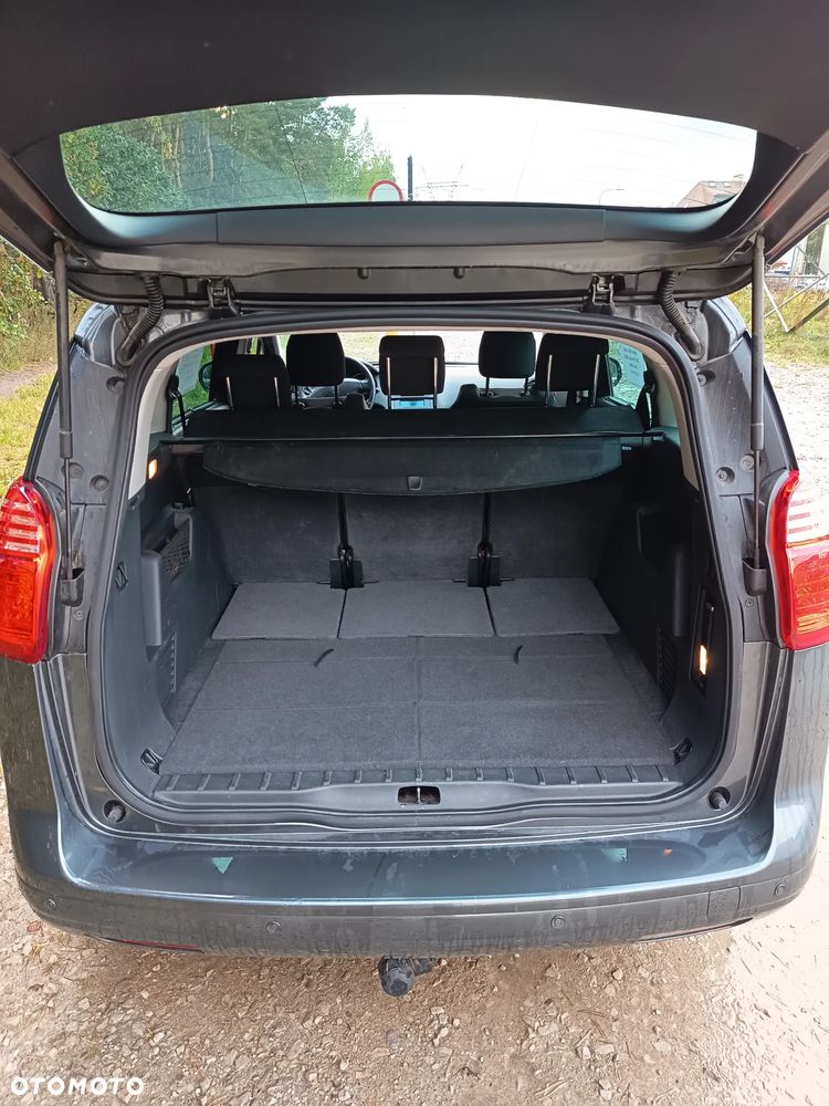 Peugeot 5008 - 9