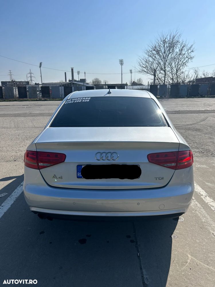 Audi A4 2.0 TDI DPF multitronic Attraction - 21