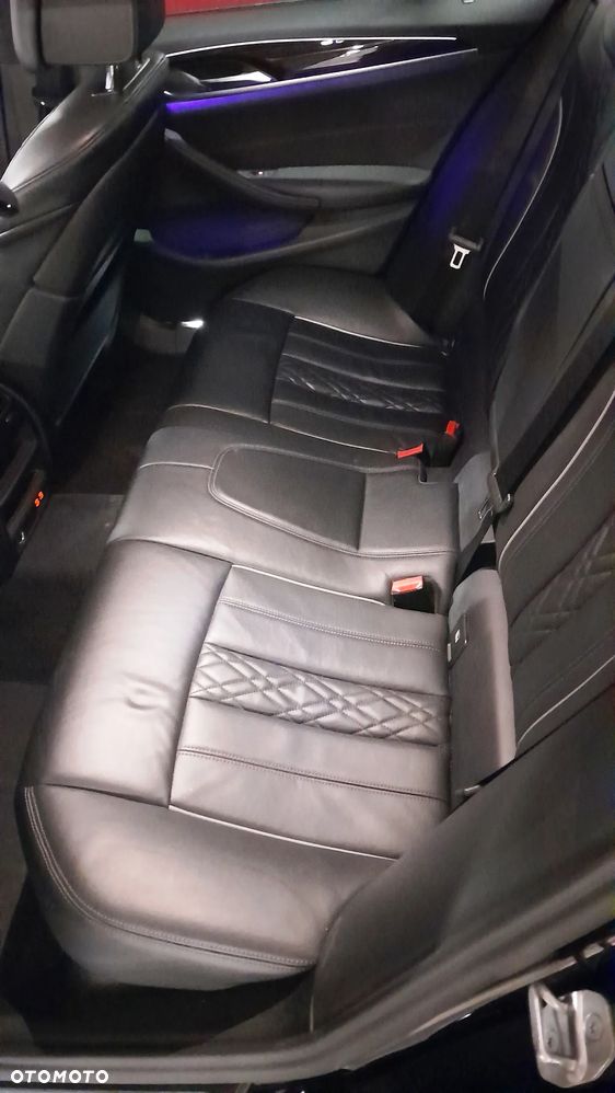 BMW Seria 5 540d xDrive mHEV M Sport sport - 8