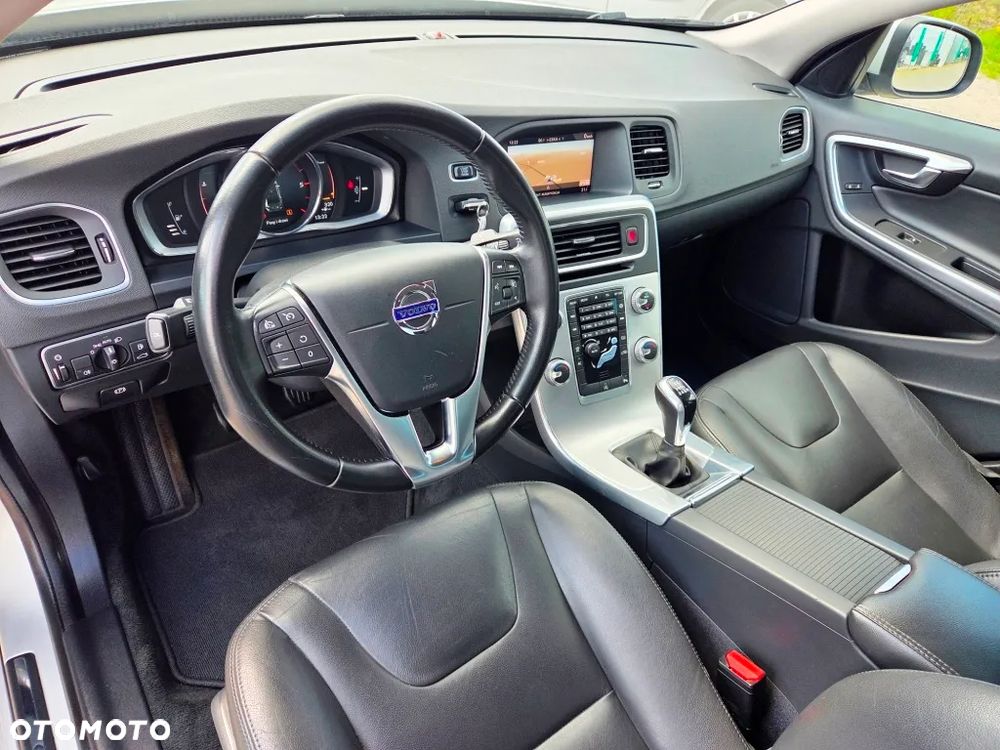 Volvo S60 D2 Drive-E Momentum - 29