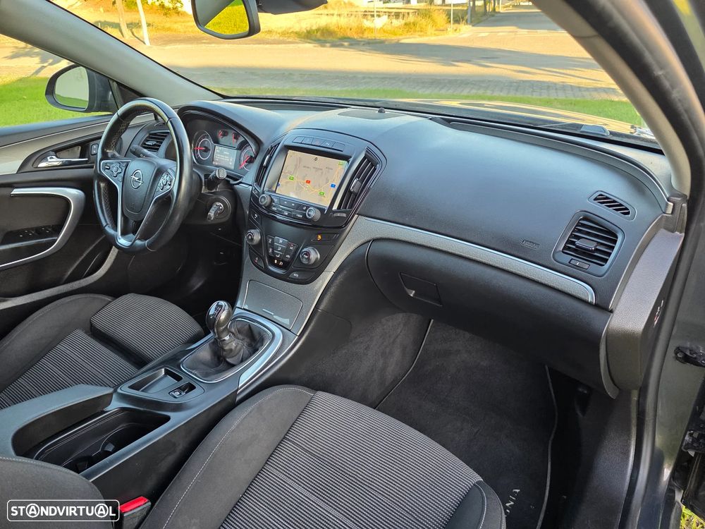 Opel Insignia Sports Tourer 2.0 CDTi Executive S/S - 20