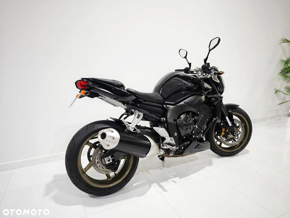 Yamaha FZ - 7