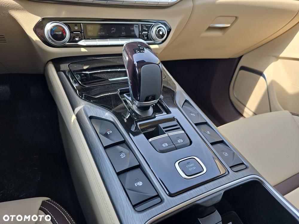 Bestune T77 1.5T Elegance DCT - 19