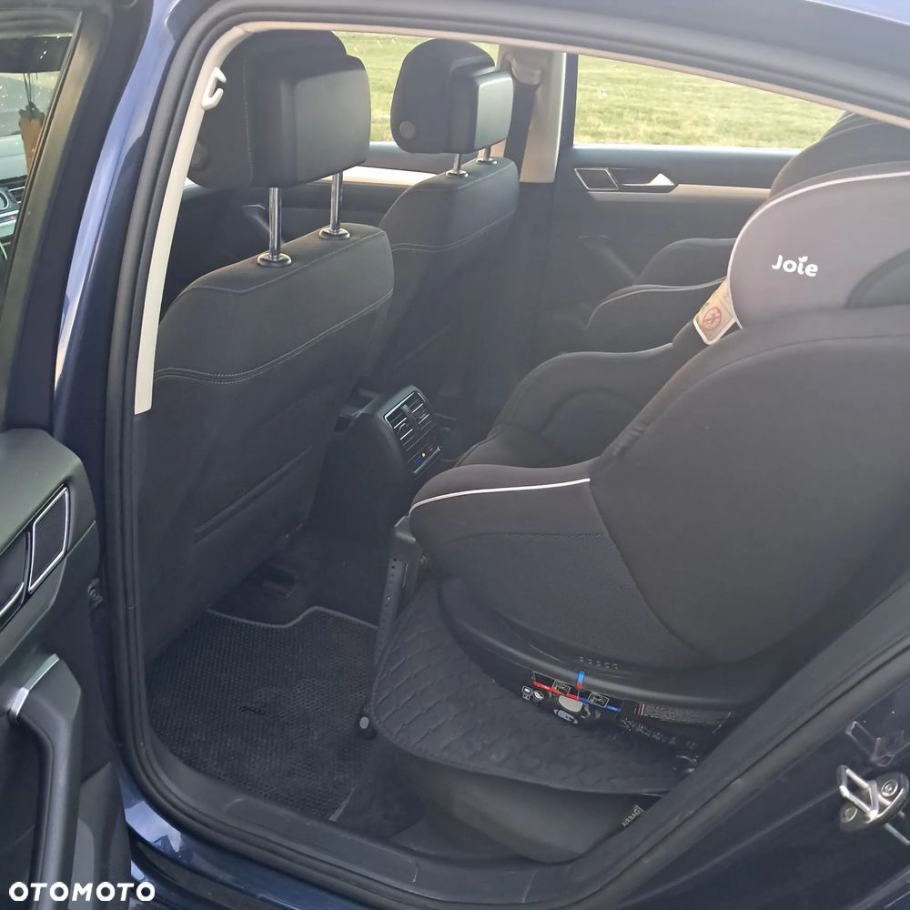 Volkswagen Passat 1.8 TSI BMT Comfortline - 15