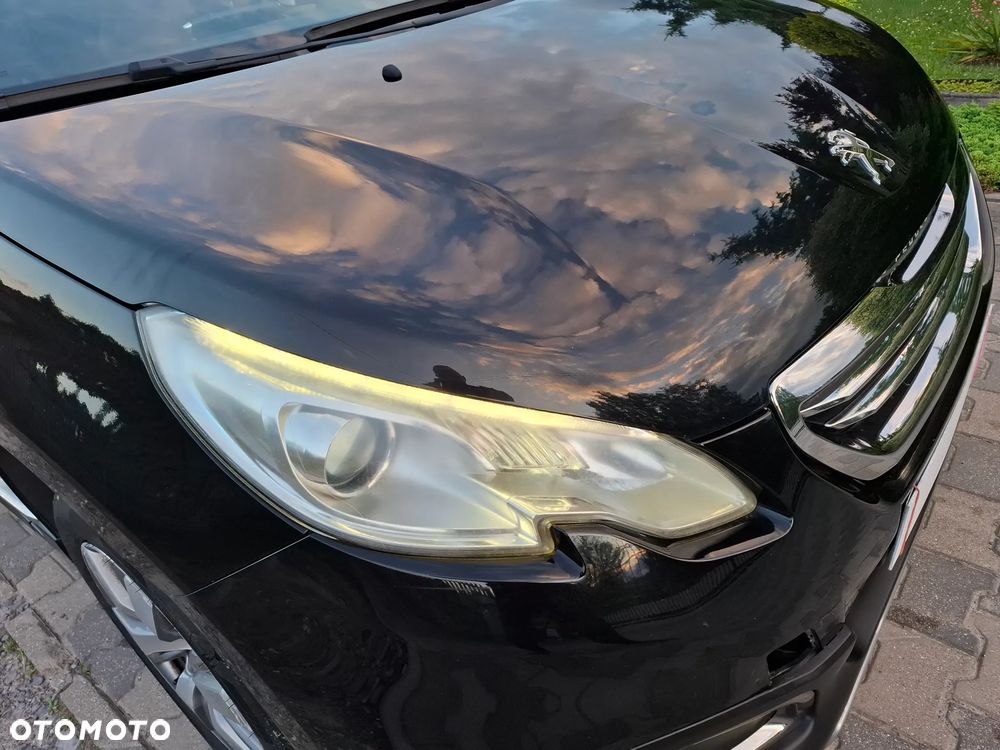 Peugeot 2008 e-HDi FAP 92 STOP & START Allure - 12