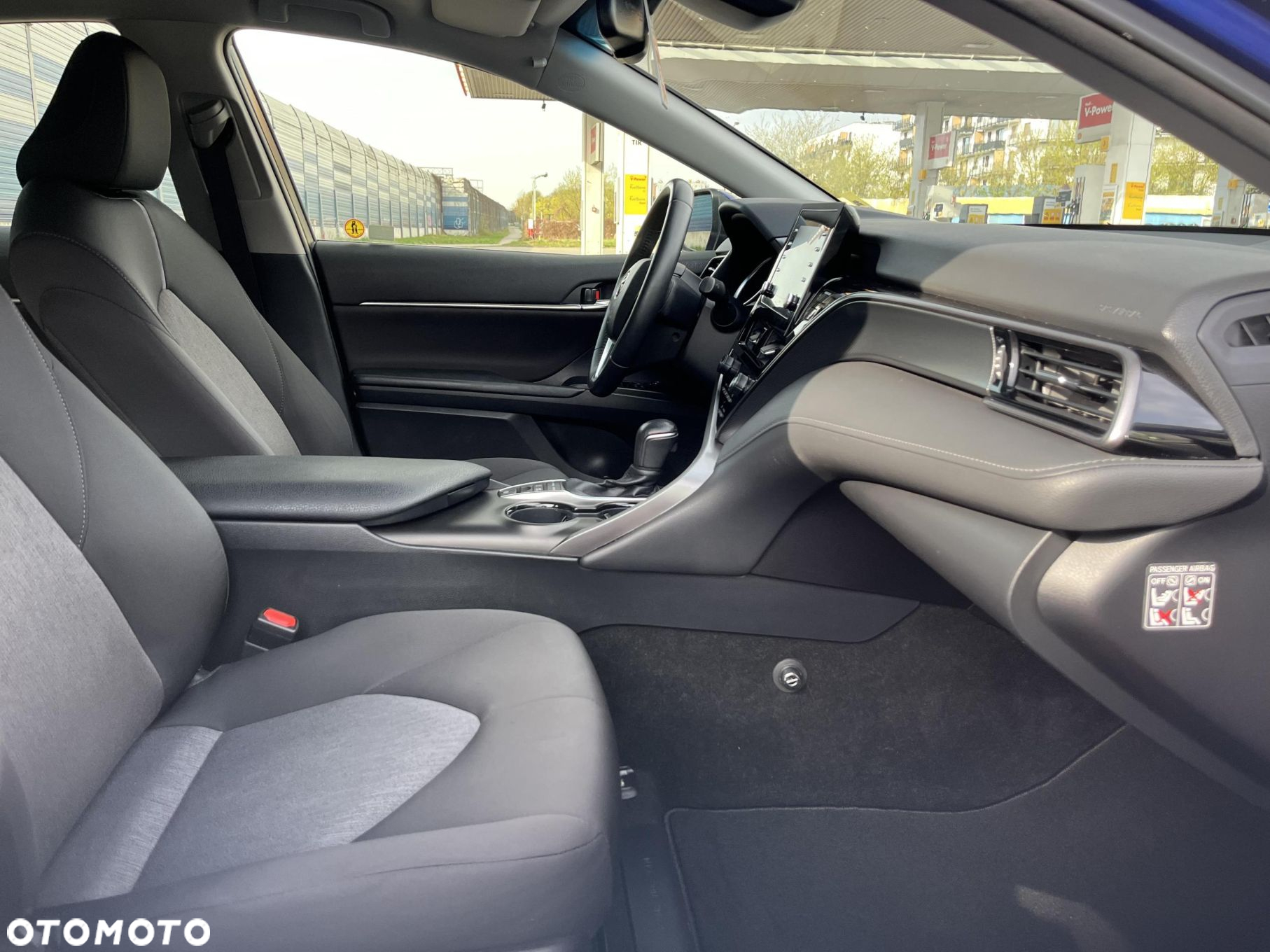 Toyota Camry - 10