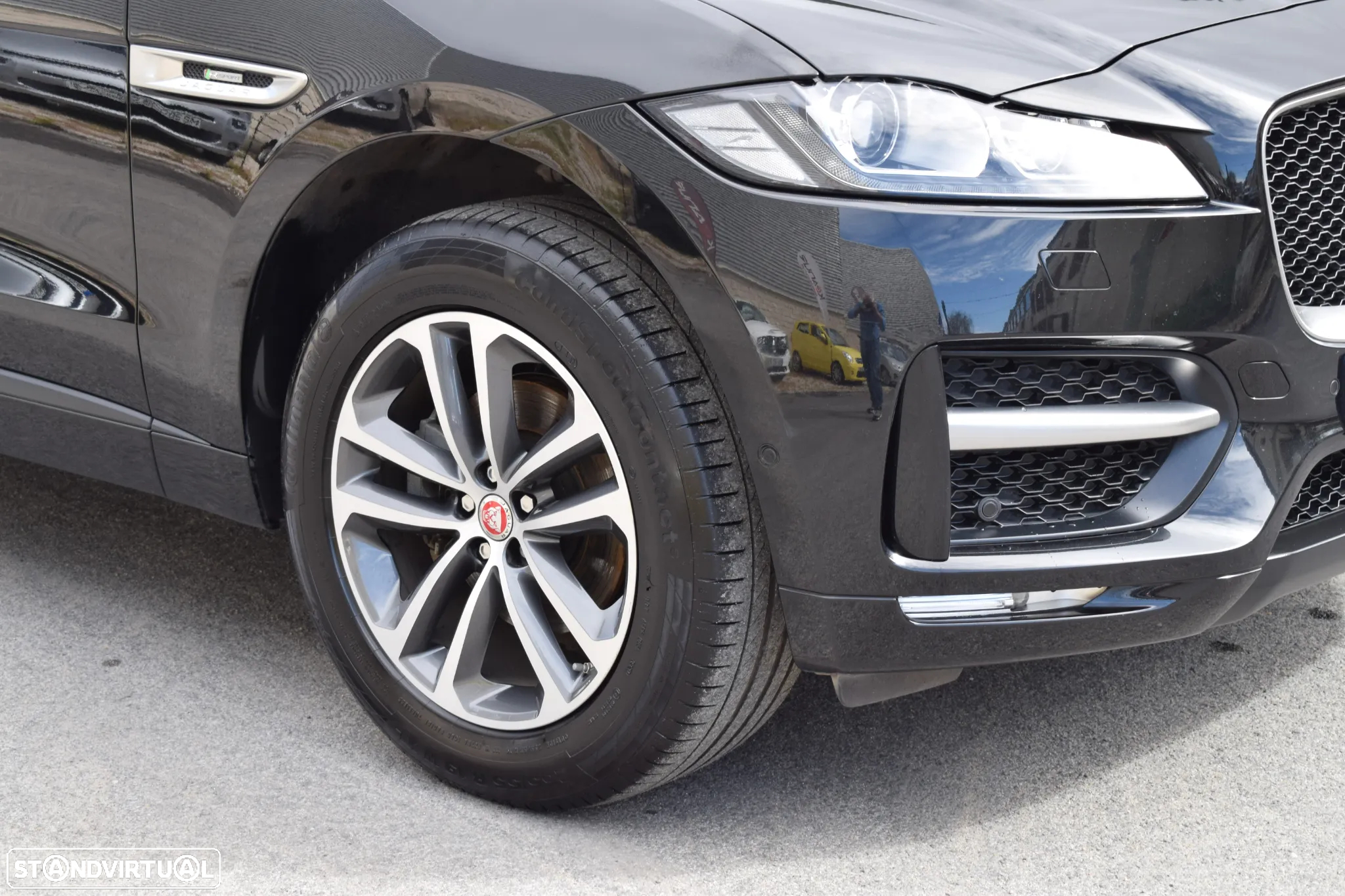 Jaguar F-Pace 2.0 i4D R-Sport AWD - 18