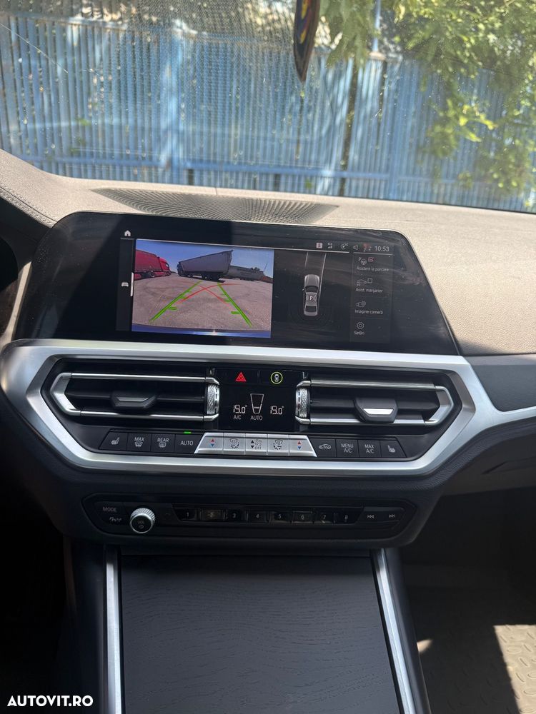 BMW Seria 3 - 38