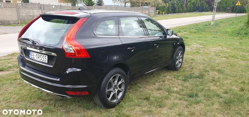 Volvo XC 60 D4 Drive-E Ocean Race - 3