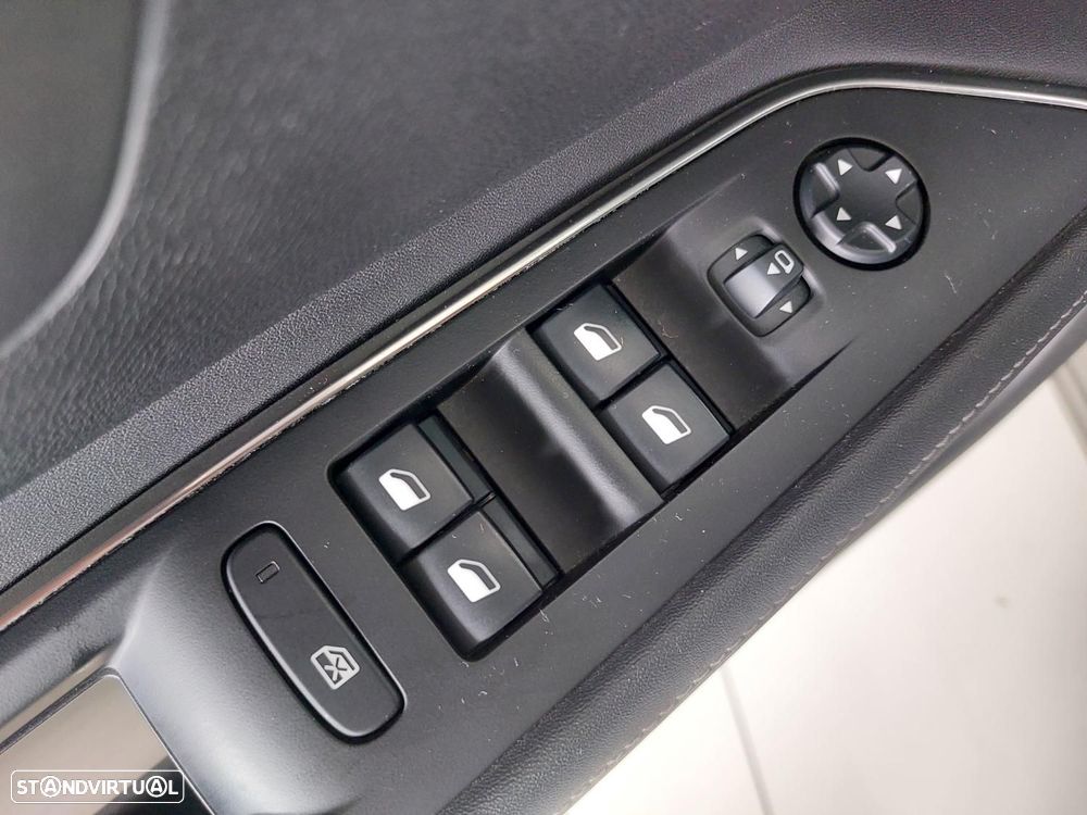 Peugeot 3008 1.5 BlueHDi Allure - 17