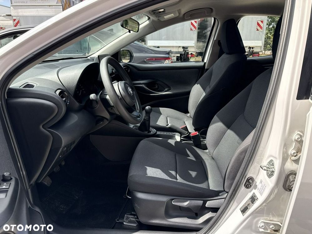 Toyota Yaris 1.0 Active - 10