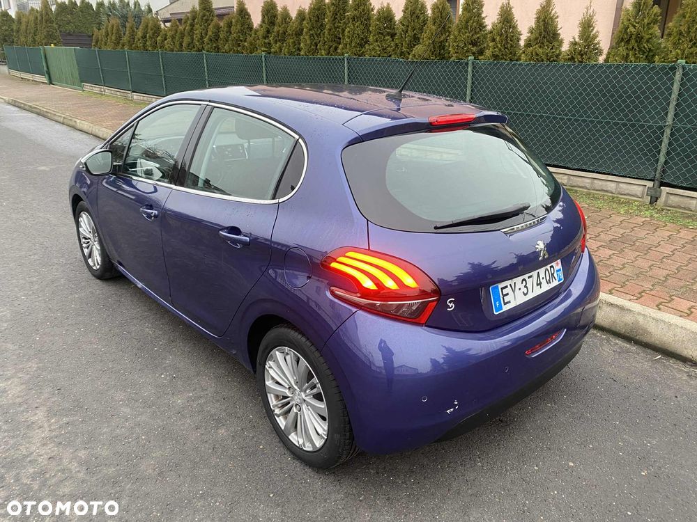 Peugeot 208 PureTech 82 Allure - 4