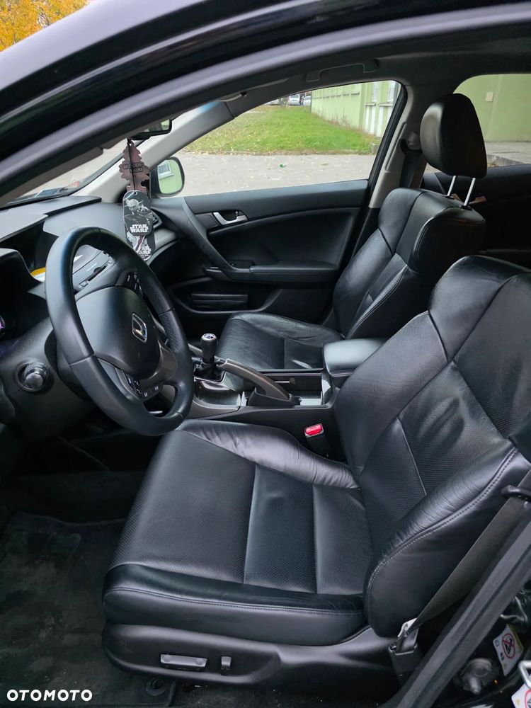 Honda Accord 2.0 Executive - 8