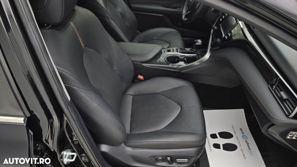 Toyota Camry - 19