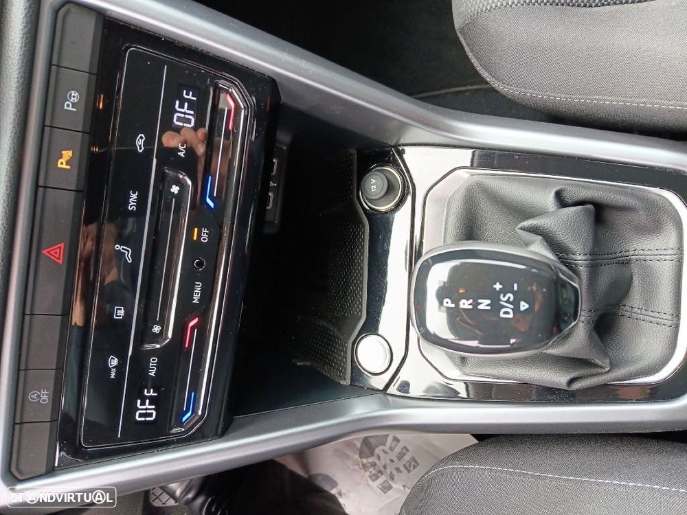 VW T-Roc 1.5 TSI Life DSG - 25