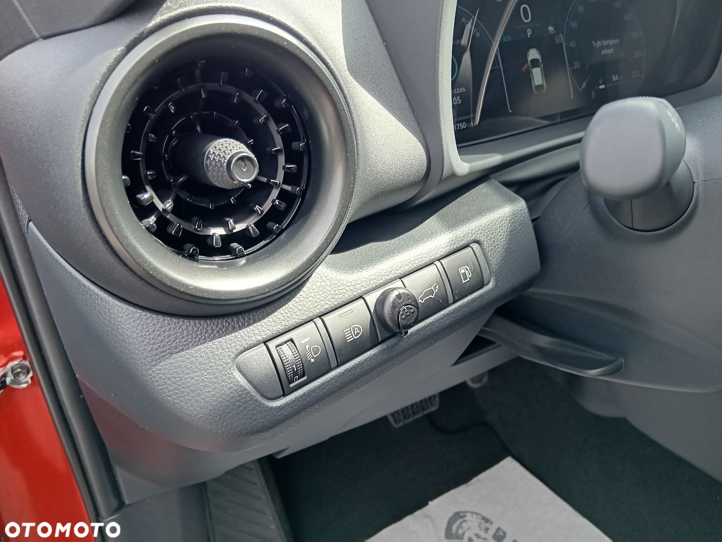 Toyota C-HR 2.0 Hybrid Executive - 27