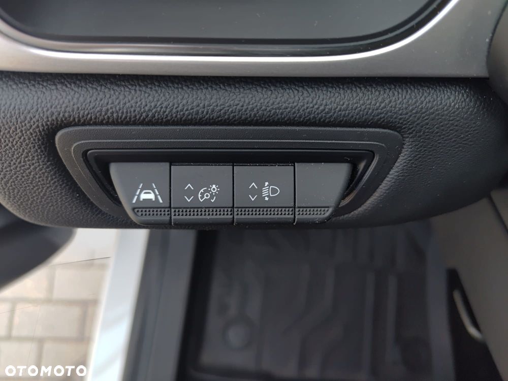Renault Captur 1.3 TCe mHEV Techno - 17