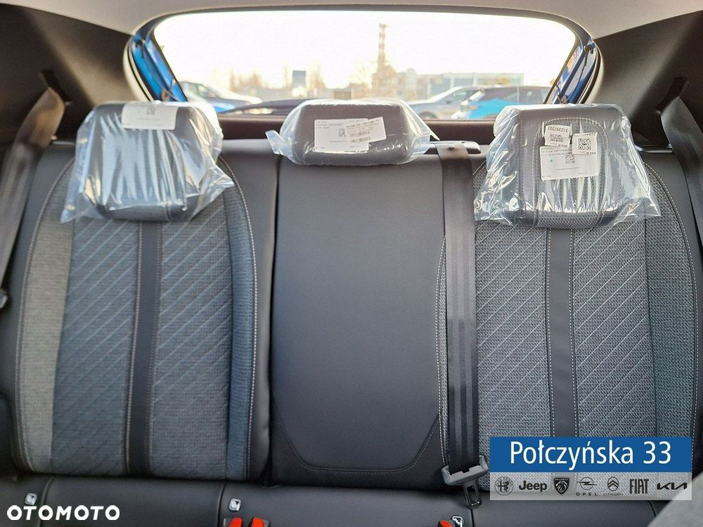 Peugeot 208 - 38
