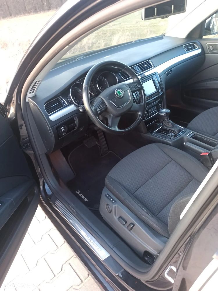 Skoda Superb Combi 1.8 TSI DSG Active - 14