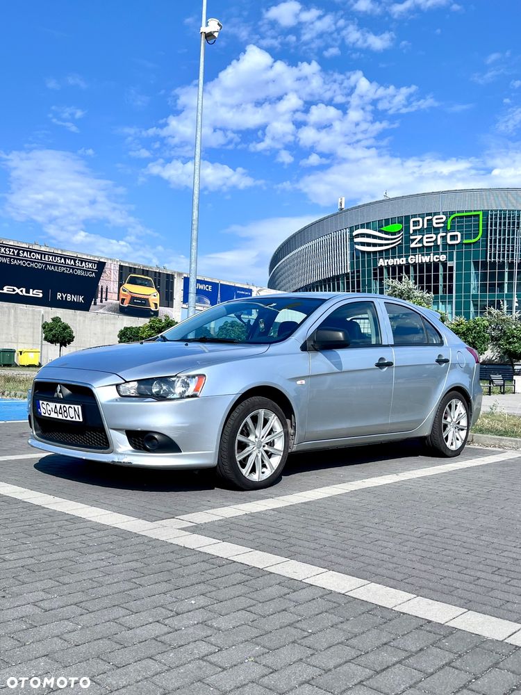 Mitsubishi Lancer 1.8 Invite - 1