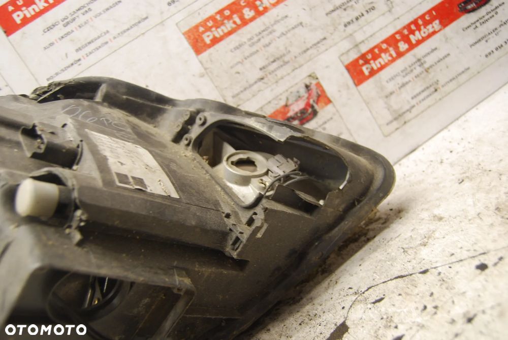 LAMPA LEWY PRZÓD PRZEDNIA LEWA 8200301852 XENON RENAULT MODUS - 7