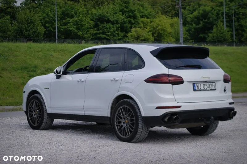 Porsche Cayenne - 19
