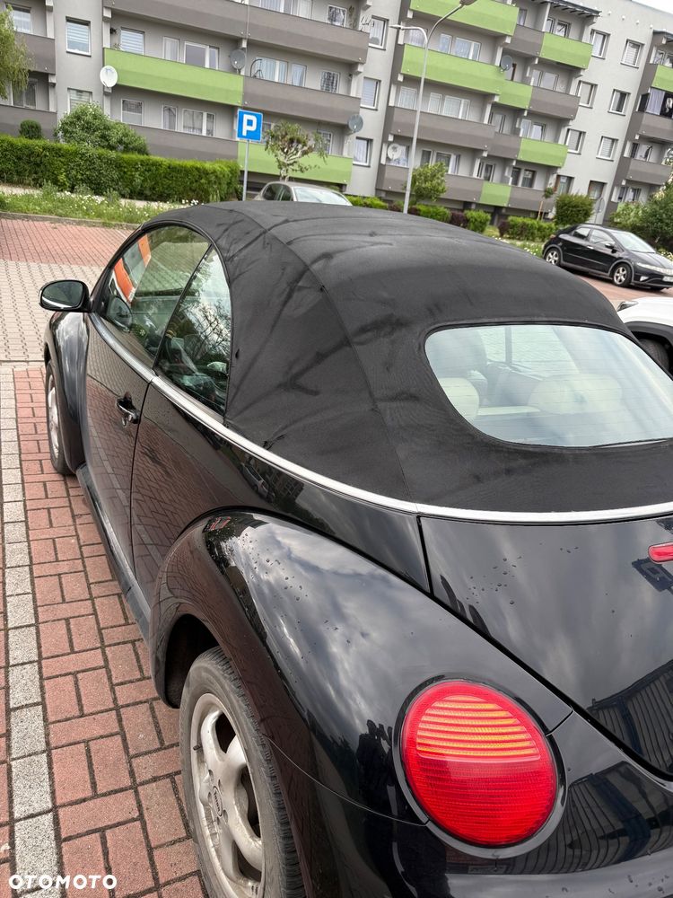 Volkswagen New Beetle - 2
