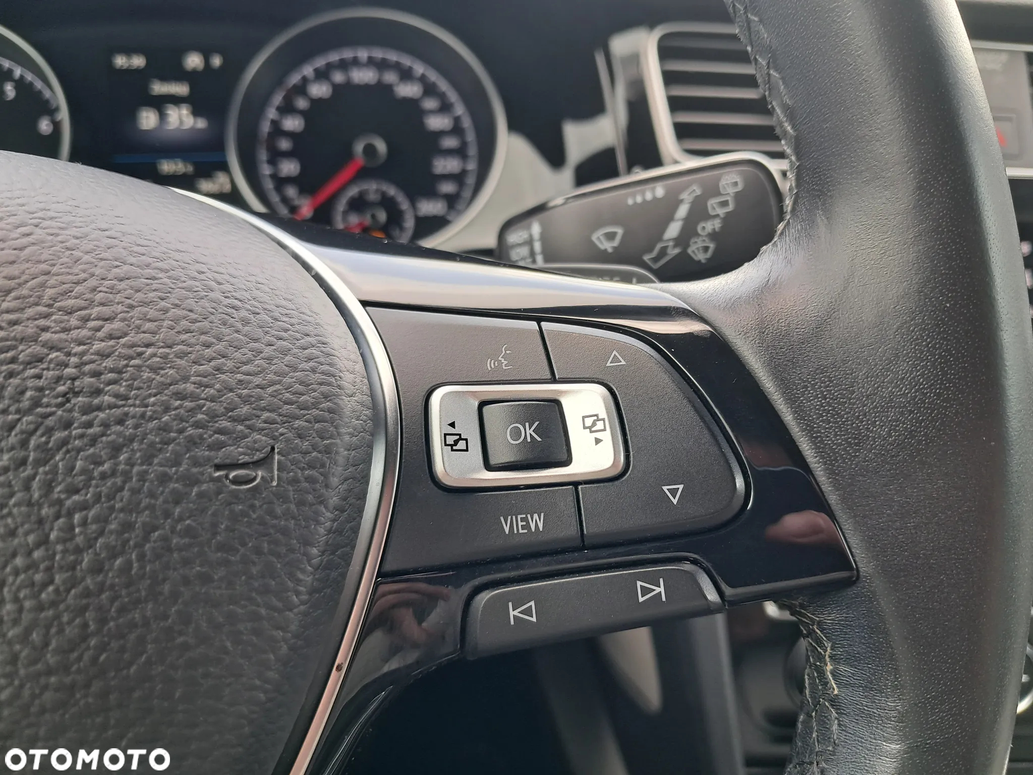 Volkswagen Golf VII 1.5 TSI BMT Evo Highline DSG - 25
