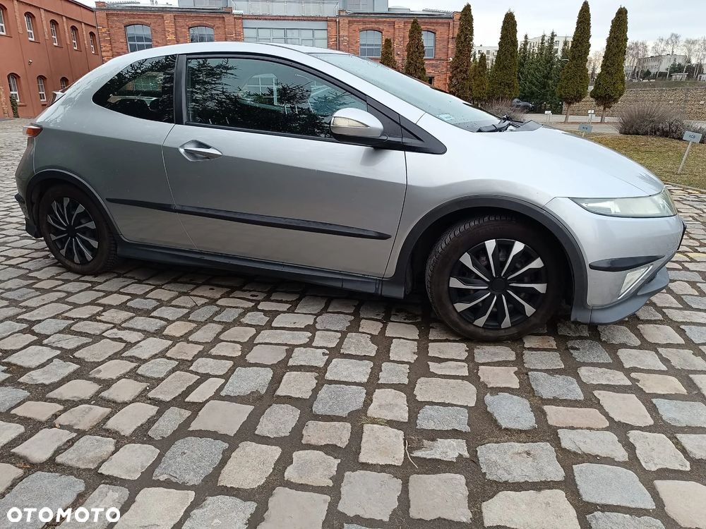 Honda Civic 1.8i-VTEC Type S - 3