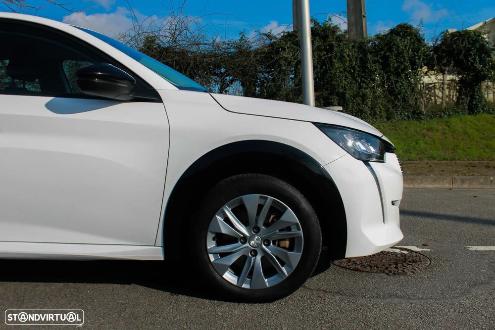 Peugeot e-208 50 kWh Active Pack - 12