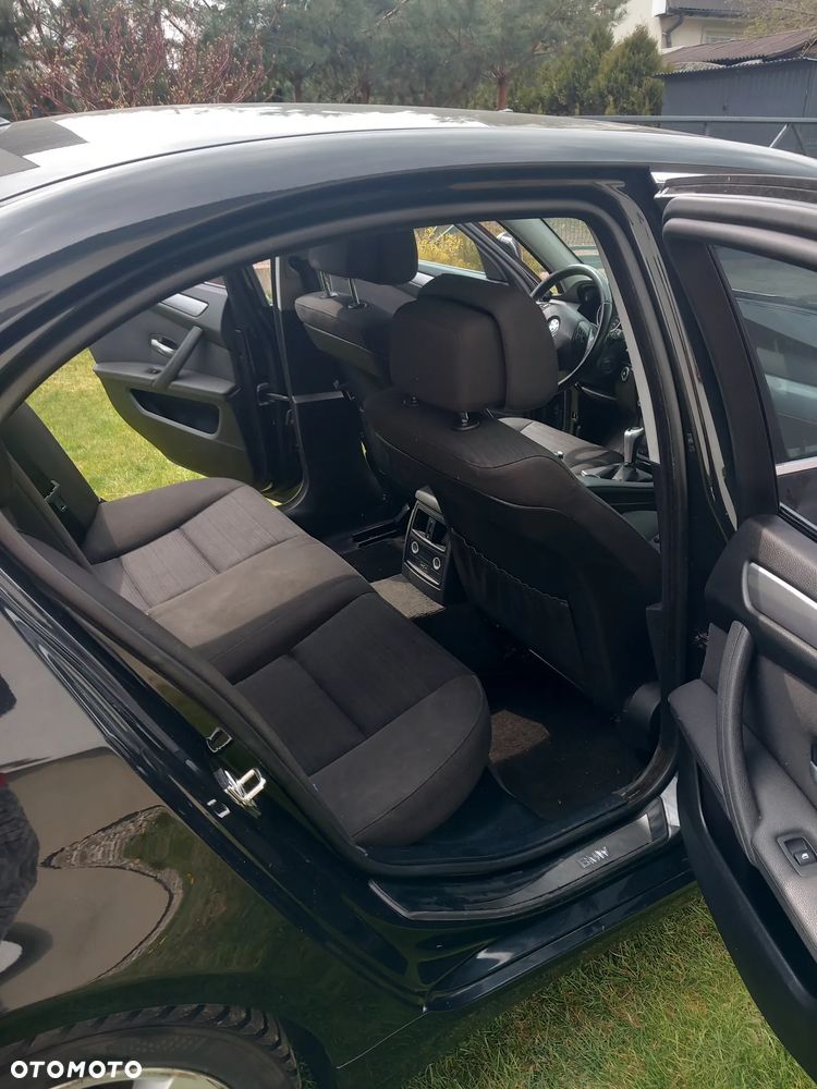 BMW Seria 5 523i - 9