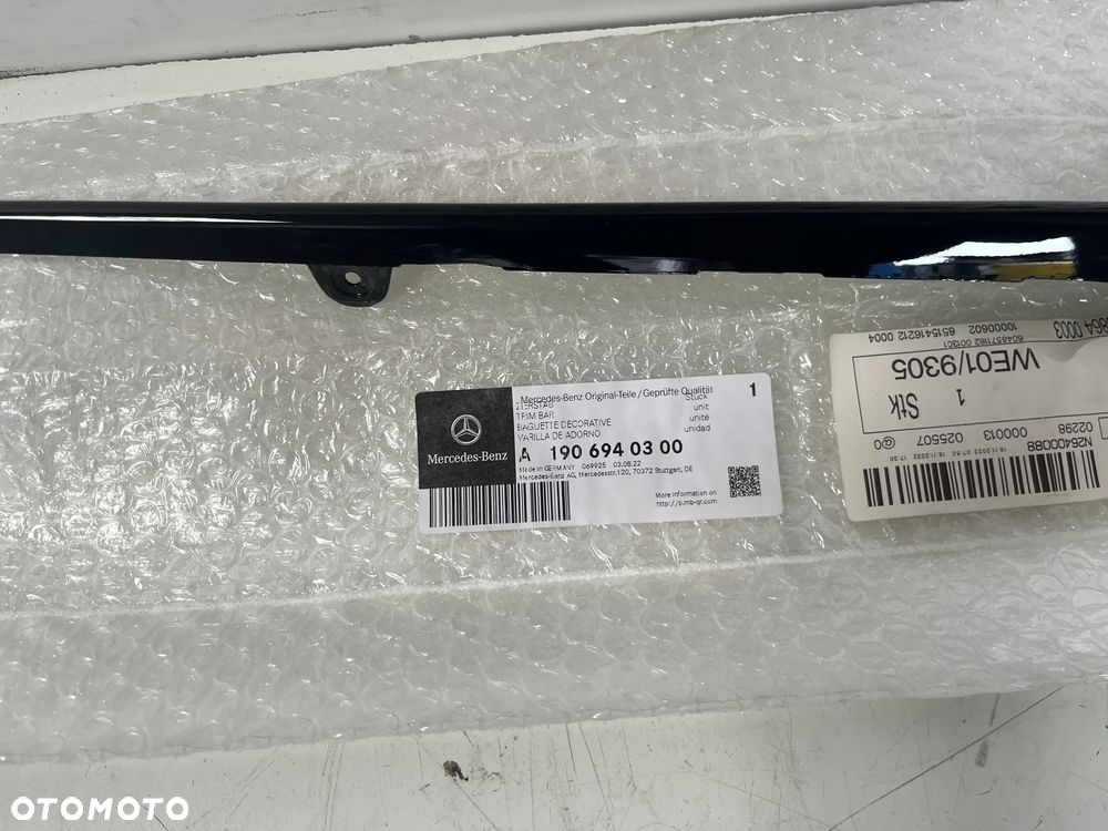 LISTWY OZDOBNE PROGU MERCEDES AMG 190 GTR GTC A1906940300 CZARNA POŁYS - 2