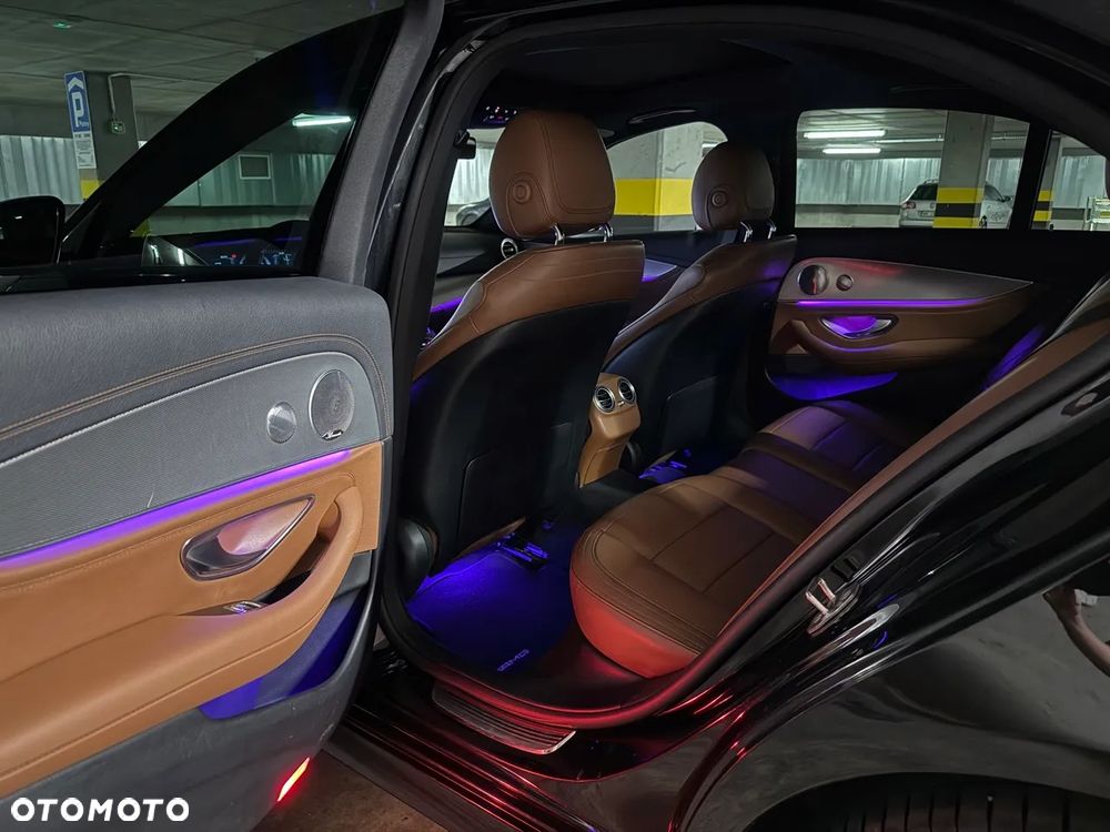 Mercedes-Benz Klasa E 220 d 9G-TRONIC AMG Line - 33