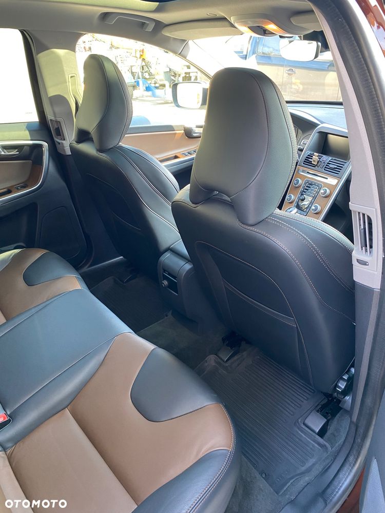 Volvo XC 60 D4 AWD Summum - 13