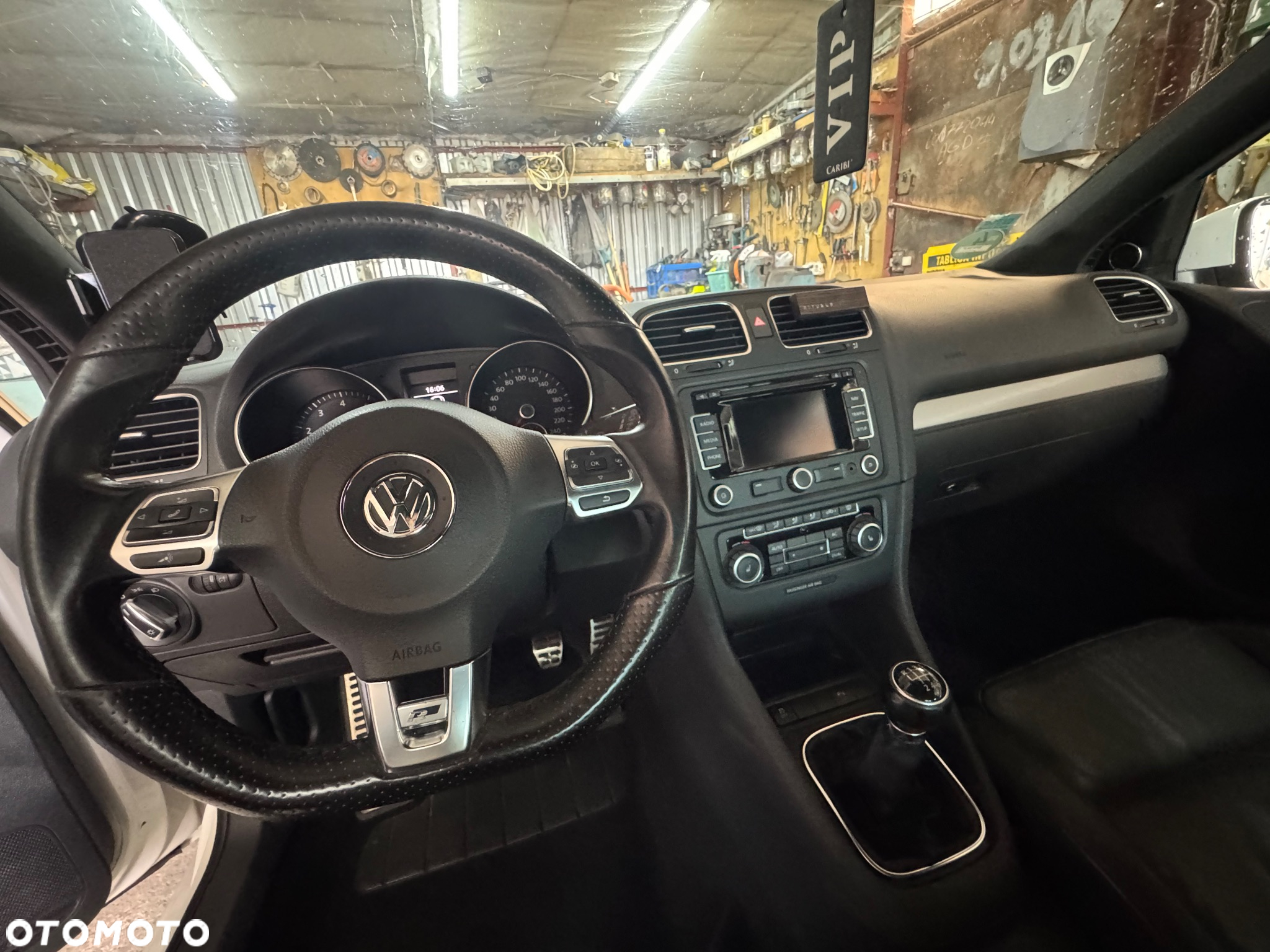 Volkswagen Golf - 13