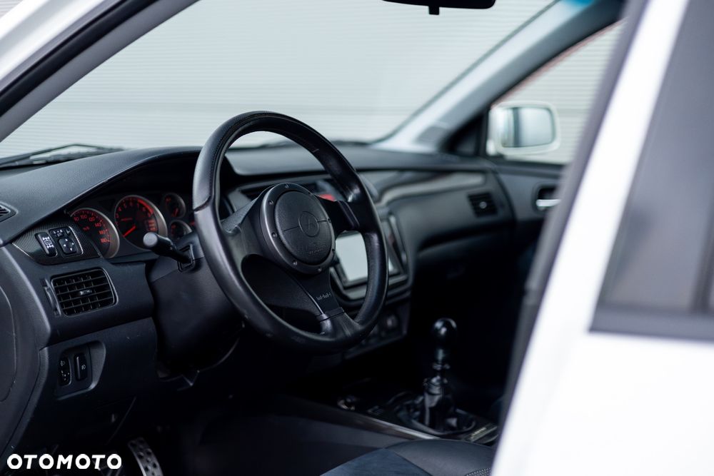 Mitsubishi Lancer Evolution - 26