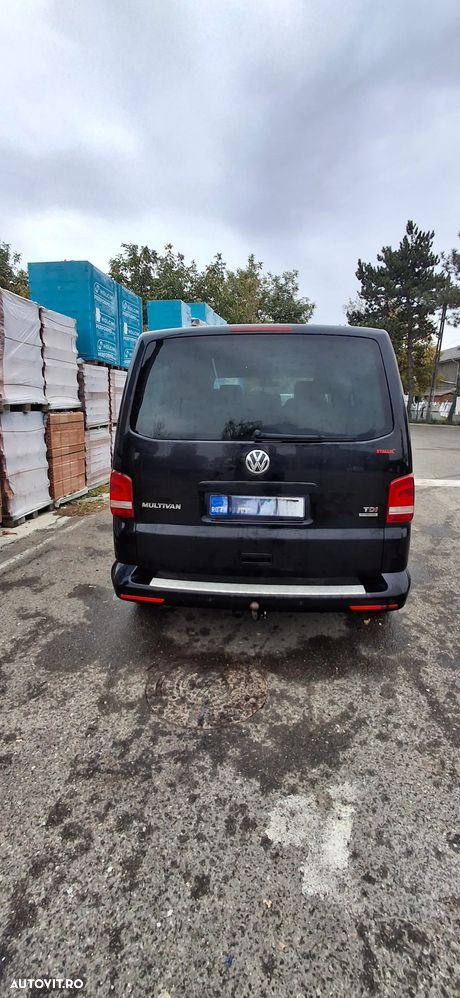 Volkswagen Multivan - 12