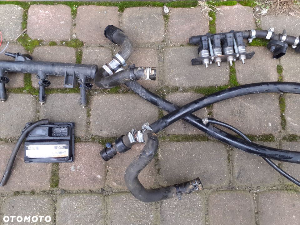 INSTALACJA GAZOWA STAG AG4Q Z PEUGEOT 307SW 2.0 BENZYNA - 4