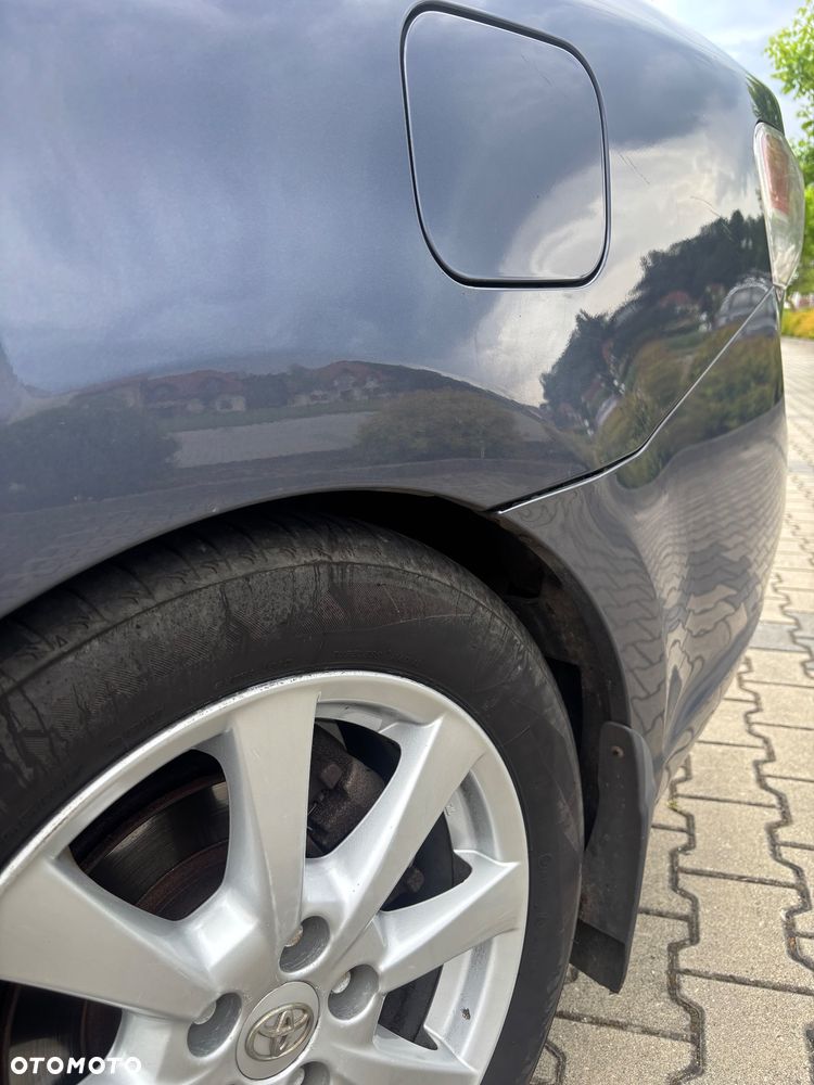 Toyota Avensis 2.0 D-4D Premium - 26