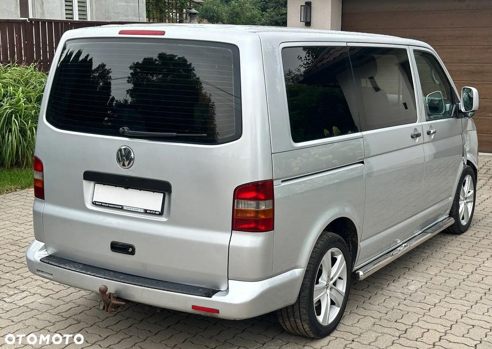 Volkswagen Multivan - 7